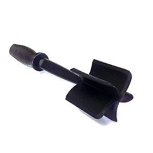 Pampered Chef and Hygnn mixing spoons